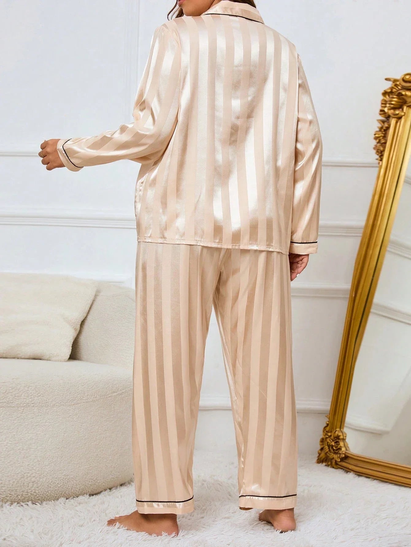 Pijama Plus Size Elegante Listrado Manga Comprida e Calça