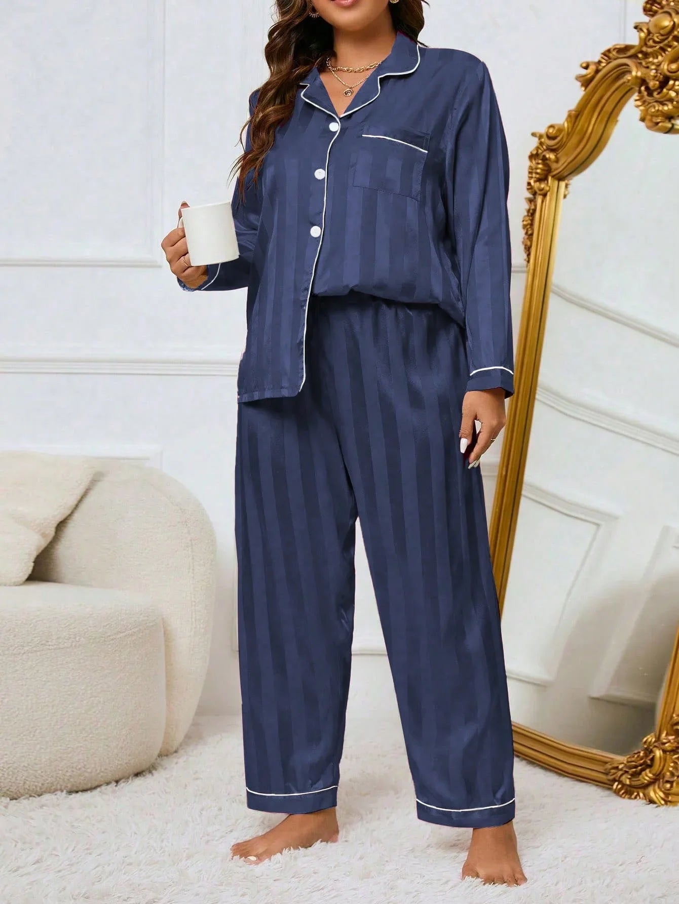 Pijama Plus Size Elegante Listrado Manga Comprida e Calça